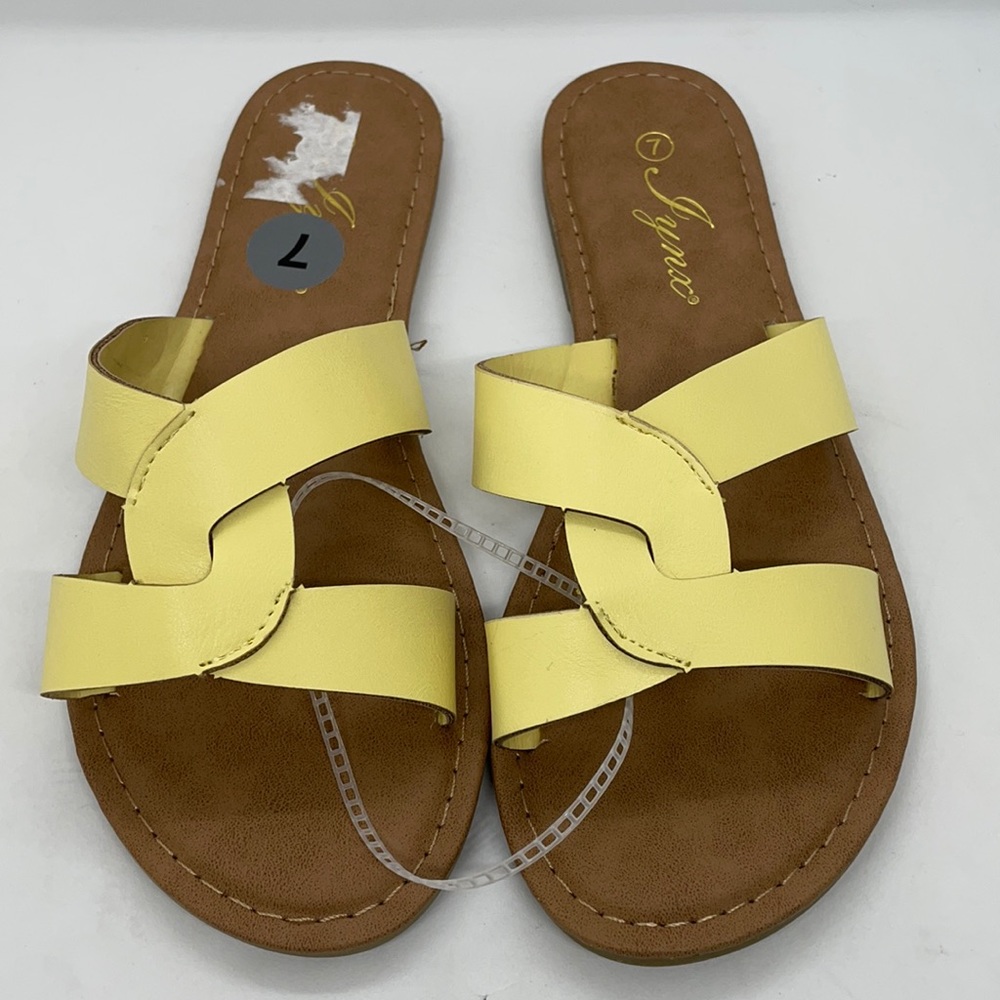 *FINAL PRICE* Women’s Slip on Sandals